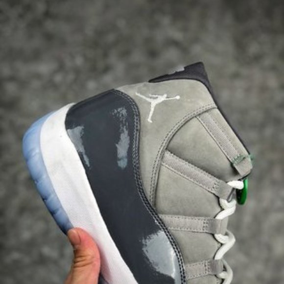 Air Jordan 11